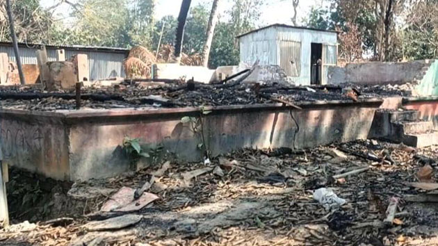 শরীয়তপুরে পূর্বশত্রুতার জের, ঘর পুড়িয়ে দিয়ে কেন্দ্রকরে