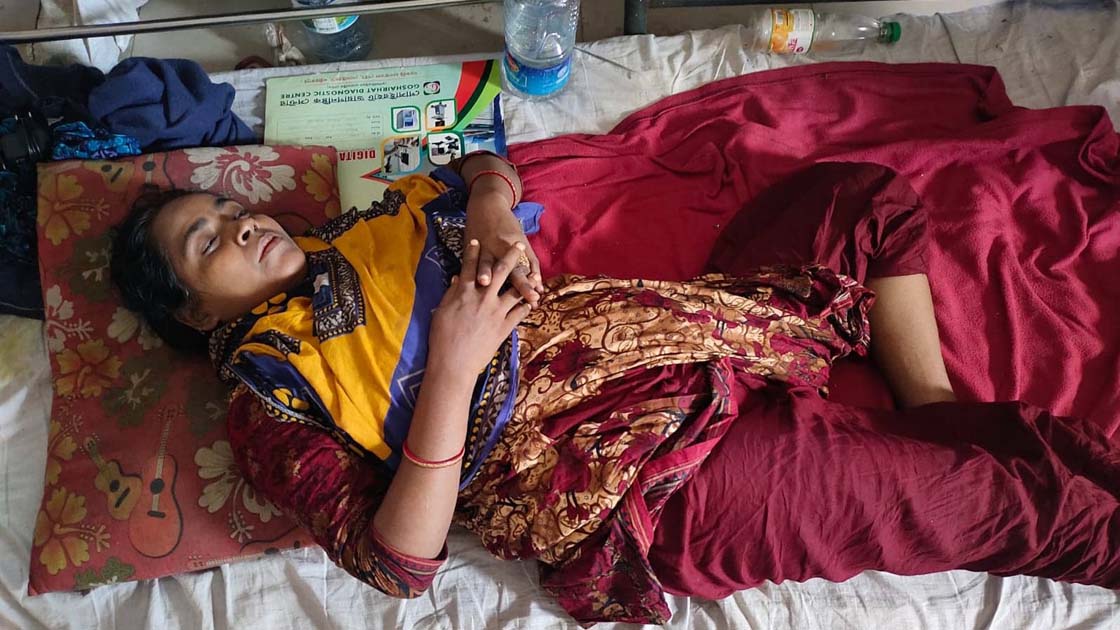 নারীকে মারধরের পর কক্ষে তালাবদ্ধ করে রাখার অভিযোগ