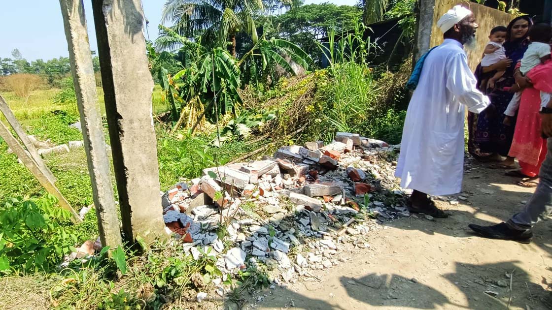 প্রবাসীর সম্পত্তি বেদখলের ও হামলার অভিযোগ
