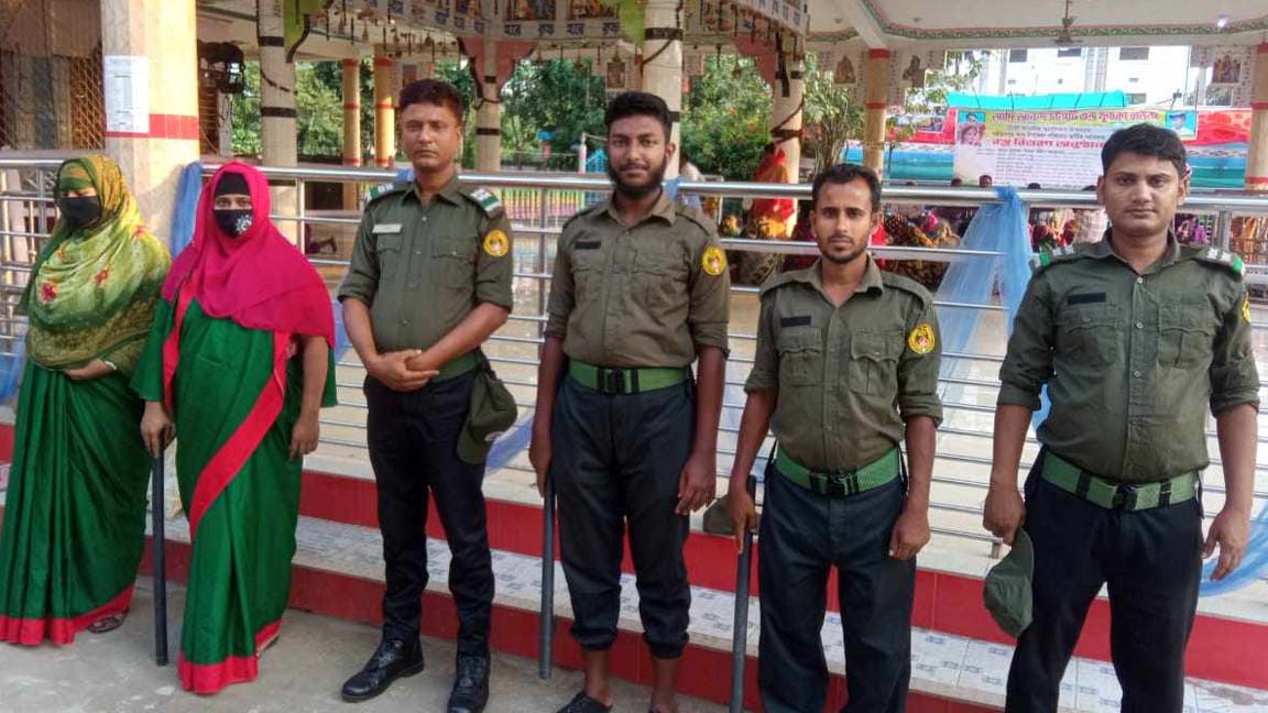 শরীয়তপুরে ৯৮ পূজামণ্ডপে ৬৫২ জন আনসার সদস্য মোতায়েন
