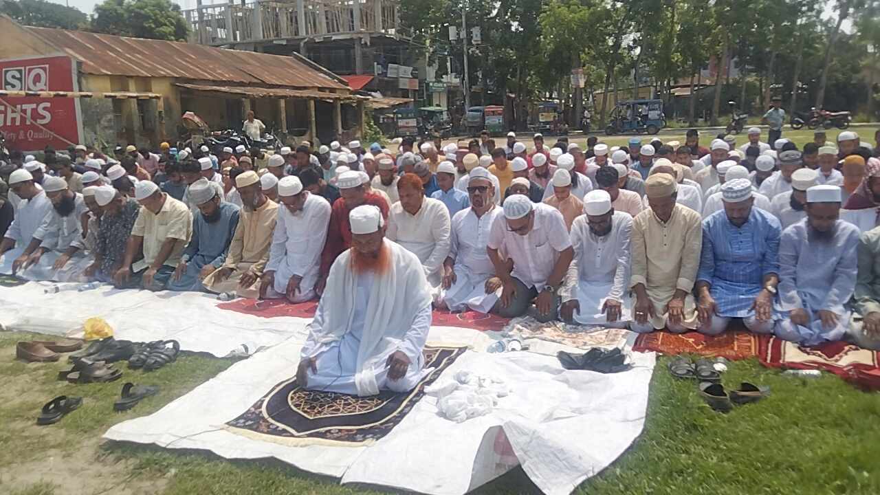 বৃষ্টির জন্য ডামুড্যা ইসতিসকার নামাজ আদায়