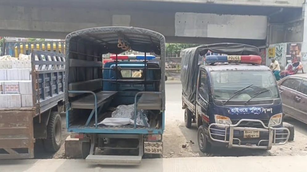 রূপগঞ্জে লাশবাহী অ্যাম্বুলেন্সে বাসের ধাক্কা, চালক নিহত, আহত ৫
