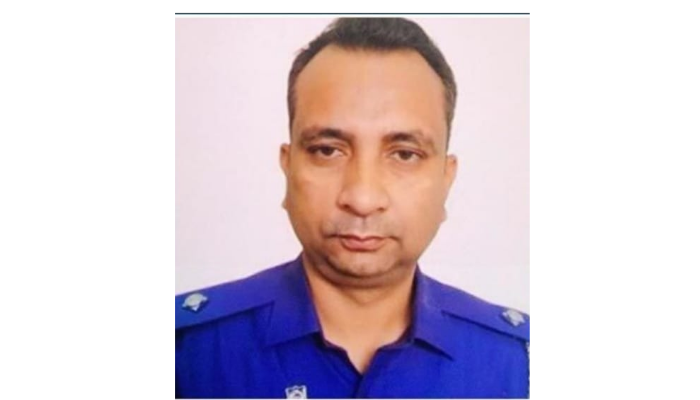 আত্মগোপনে শরীয়তপুরের পালং মডেল থানার পরিদর্শক