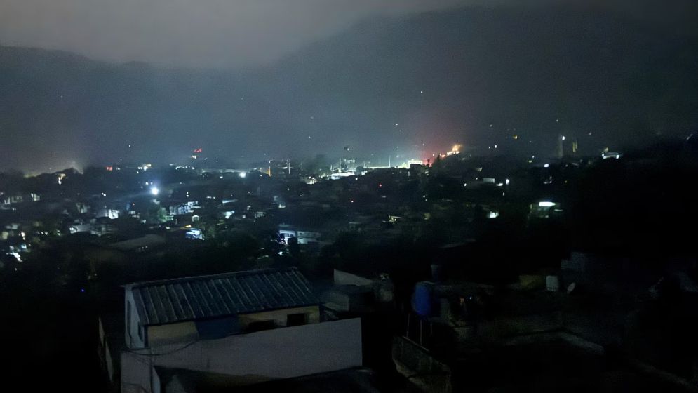 কাশ্মীর উত্তেজনা: ভারতের ‘অপারেশন সিন্দুর’ চালিয়ে পাকিস্তানে ক্ষেপণাস্ত্র হামলা, নিহত ৩