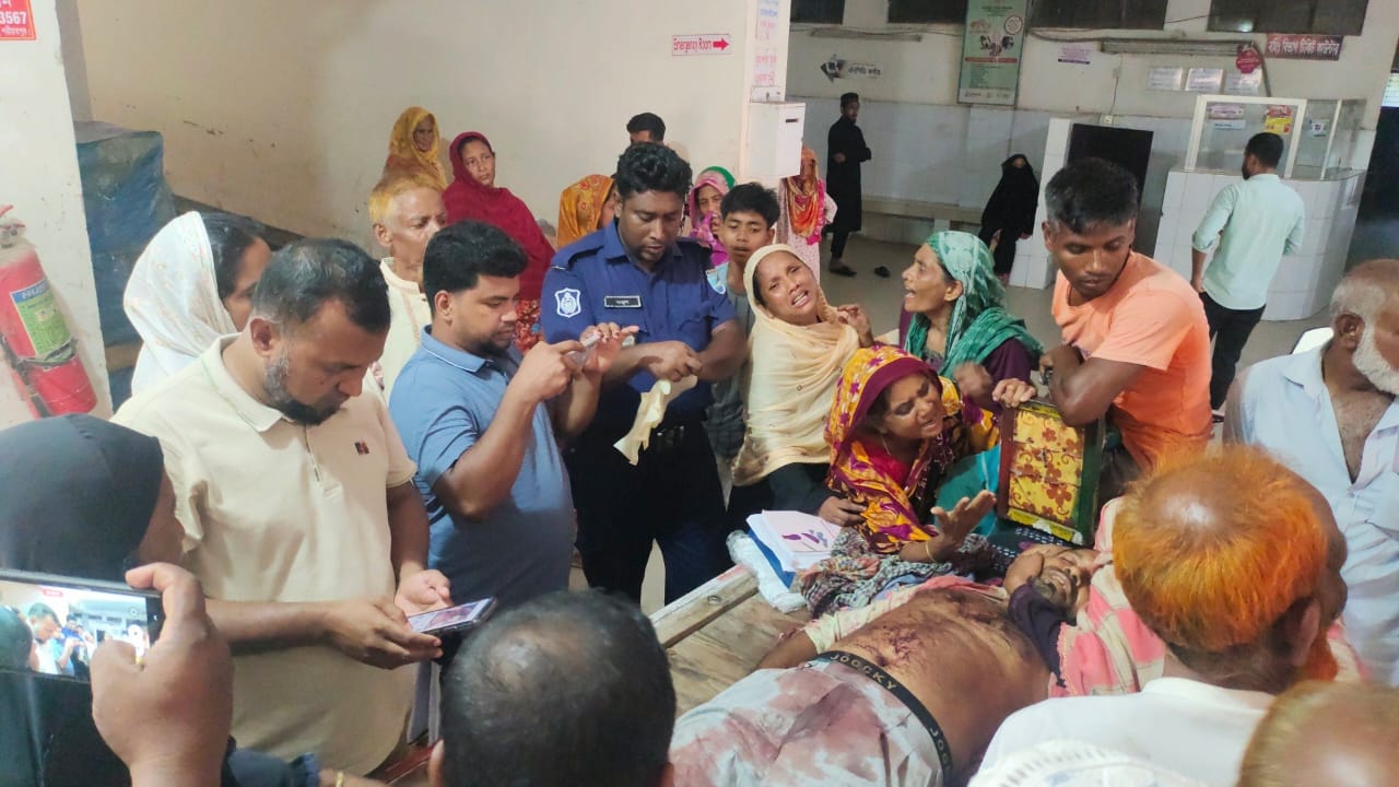 গোসাইরহাট জমি নিয়ে বিরোধ || প্রতিপক্ষের হামলায় স্বেচ্ছাসেবক দল নেতা নিহত