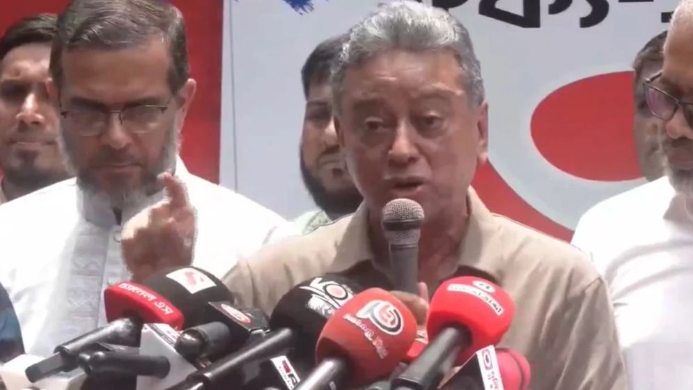 সুষ্ঠু নির্বাচন বিলম্বে দেশে রাজনৈতিক সংকট আরও ঘনীভূত হচ্ছে: আমীর খসরু