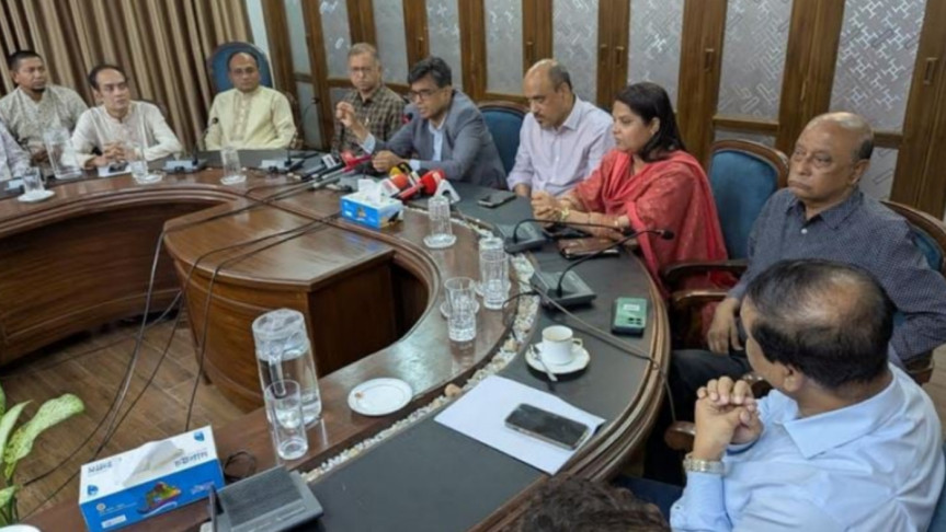 চট্টগ্রাম বন্দরকে কেন্দ্র করে আঞ্চলিক উৎপাদন হাব গড়ার পরিকল্পনা: প্রেস সচিব