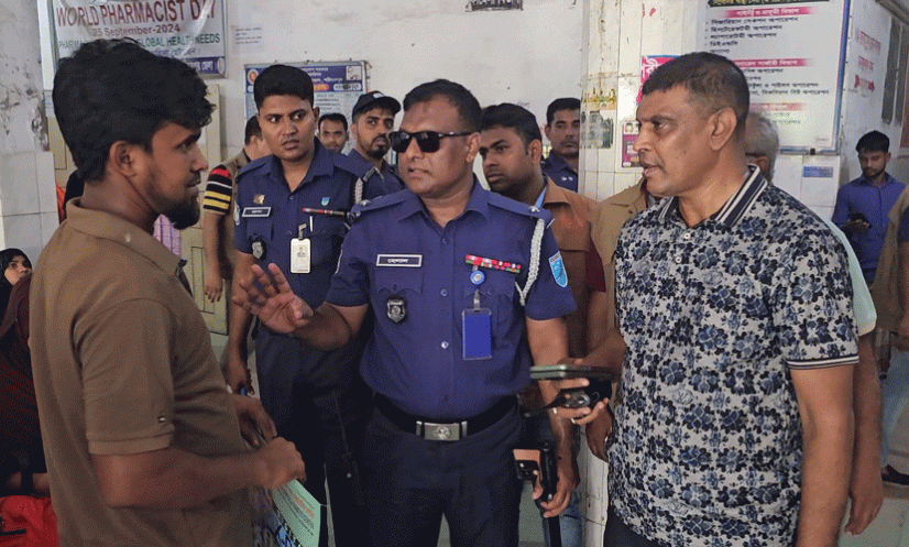 শরীয়তপুর সদর হাসপাতালে দালালদের দৌরাত্ম্য ঠেকাতে পুলিশের হঠাৎ অভিযান
