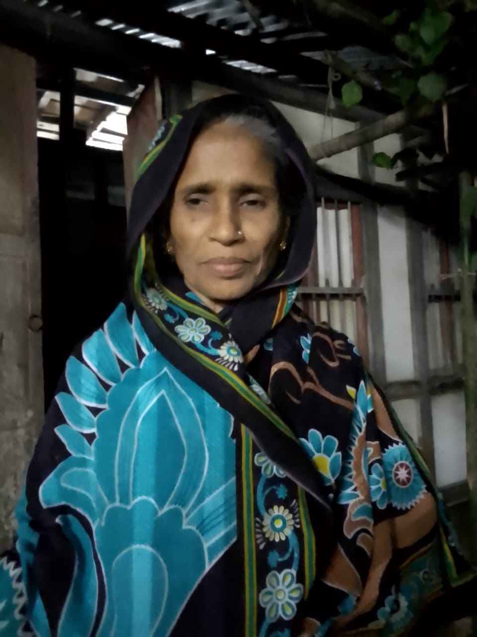 জাজিরা আইনশৃঙ্খলা বাহিনীর নাম নিয়ে আতঙ্ক সৃষ্টি করে বসতবাড়ীতে হামলা, এক নারী নিহত