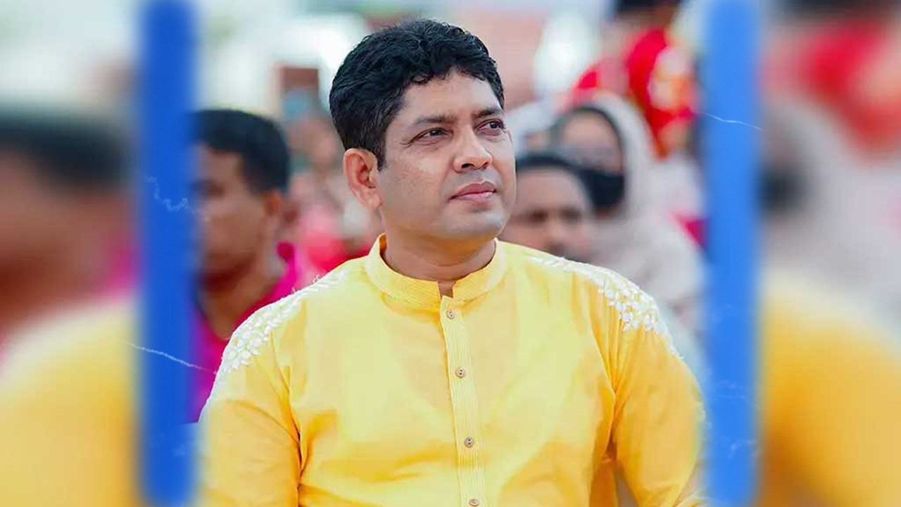 অন্তরঙ্গ ভিডিও ভাইরাল: শরীয়তপুরের জেলা প্রশাসক আশরাফ উদ্দিন ওএসডি