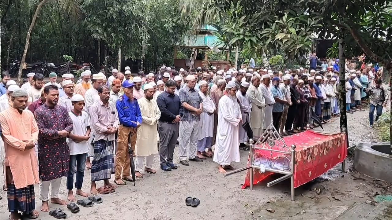 বিমান বিধ্বস্ত শিশুদেরকে বাঁচাতে গিয়ে অগ্নিদগ্ধ হয়ে অবশেষে মাসুমা হার মানলেন মৃত্যুর কাছে