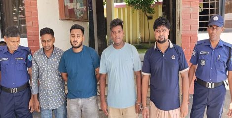 গোপালগঞ্জে শেখ হাসিনার জন্মদিনে খিচুড়ি রান্নার সময় নিষিদ্ধ ছাত্রলীগের ৪ কর্মী আটক