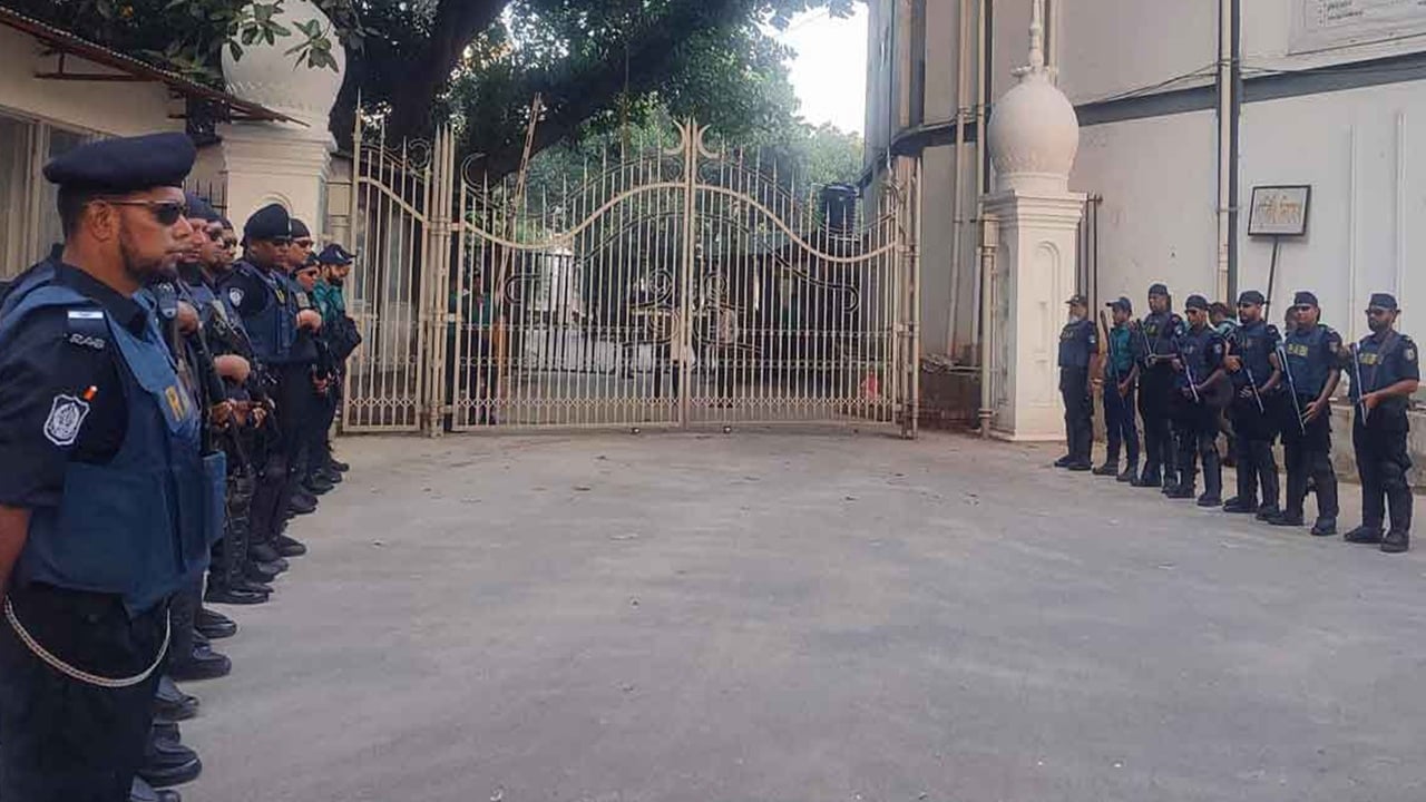 গুম মামলায় ১৫ সেনা কর্মকর্তাকে আন্তর্জাতিক অপরাধ ট্রাইব্যুনালে হাজিরের প্রস্তুতি, নিরাপত্তা জোরদার