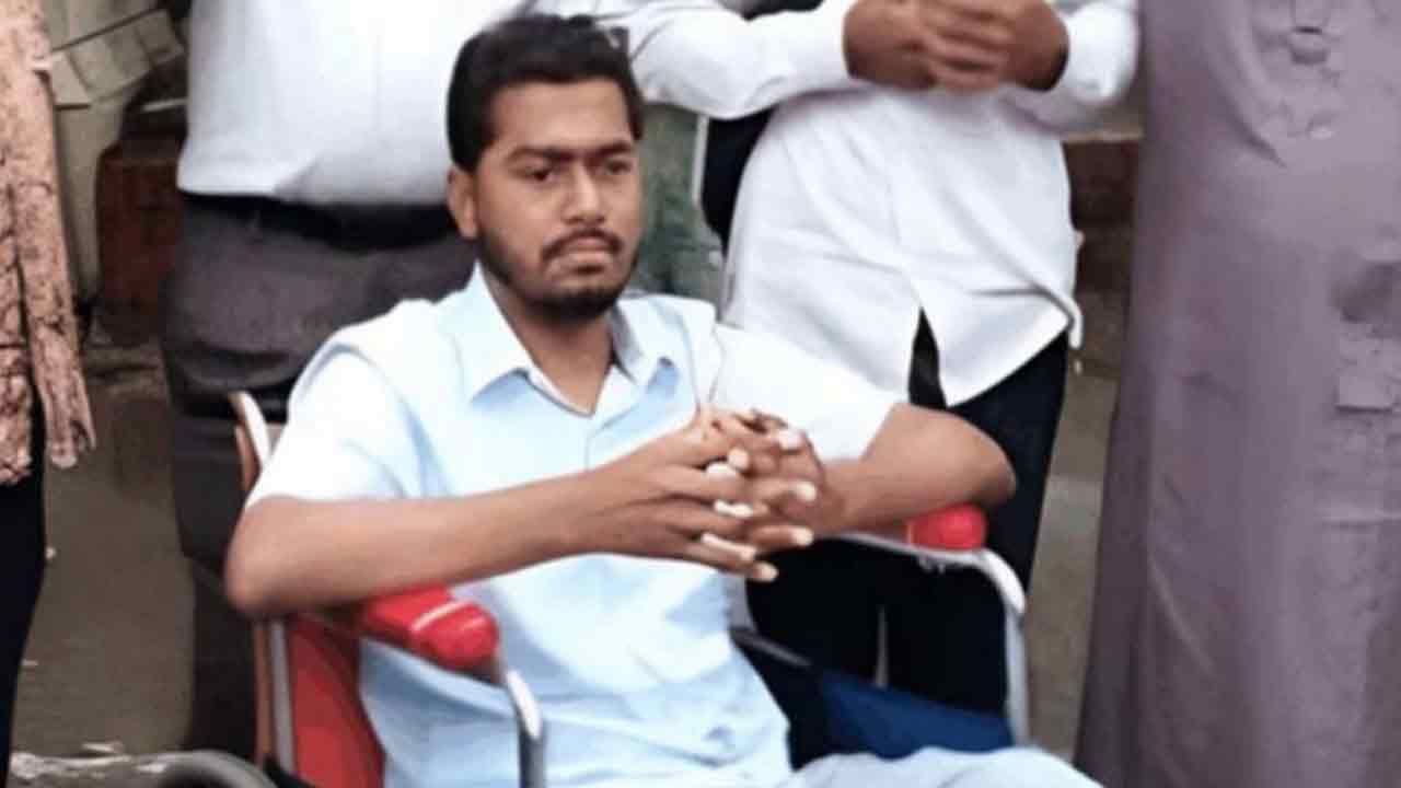 সিঙ্গাপুরে চিকিৎসা শেষে ঢাকায় ফিরলেন নুরুল হক নূর, বিমানবন্দরে নেতাকর্মীদের ভিড়