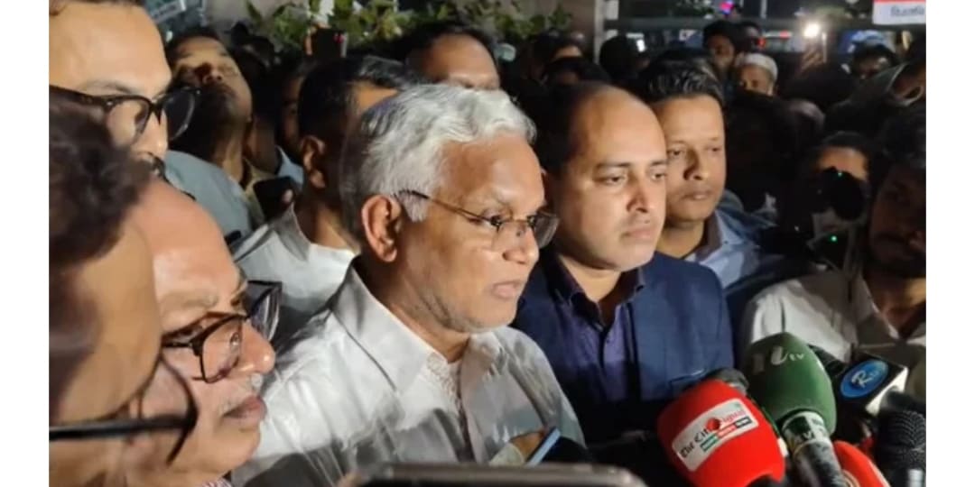 খালেদা জিয়ার অবস্থা অপরিবর্তিত, মেডিক্যাল বোর্ড পরামর্শ দিলে বিদেশ নেওয়া হবে