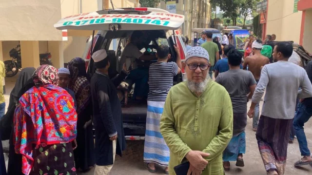 নরসিংদীতে ভূমিকম্পে শিশুসহ দুইজন নিহত, আহত শতাধিক