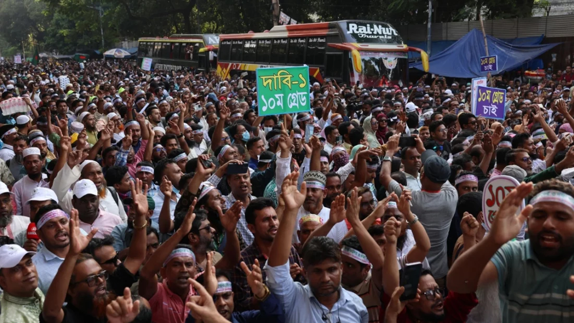 আন্দোলনে নেতৃত্বে থাকা ৫ জনসহ ৪২ প্রাথমিক শিক্ষককে ভিন্ন জেলায় বদলি