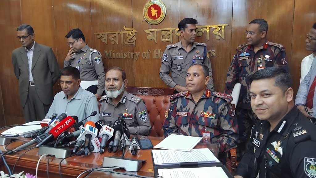 হাদি হত্যা: মূল অভিযুক্ত ফয়সালের অবস্থান নিয়ে ধোঁয়াশা, কঠোর কর্মসূচির পথে ইনকিলাব মঞ্চ