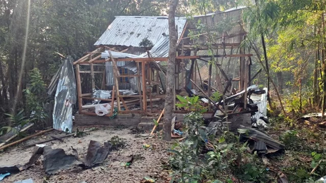 জাজিরায় শক্তিশালী বোমা বিস্ফোরণে বসতঘর ধ্বংস, এক যুবকের মরদেহ উদ্ধার