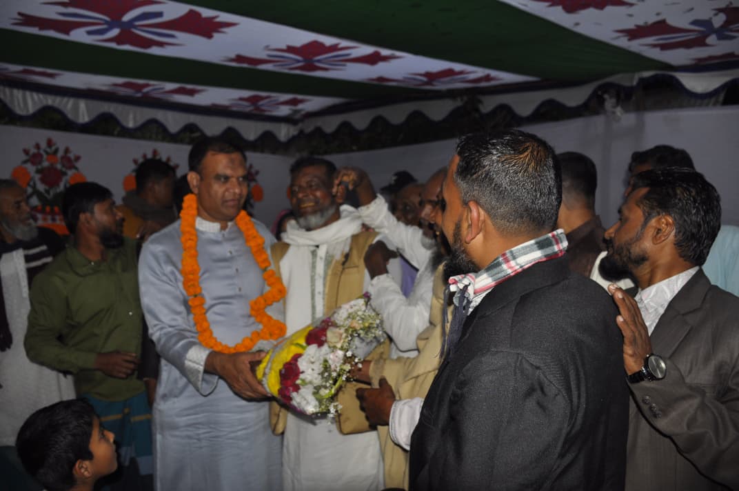 গোসাইরহাটে বিএনপিতে গণযোগদান: সামন্তসার ইউনিয়নের প্যানেল চেয়ারম্যানসহ ৪ শতাধিক নেতাকর্মীর যোগদান