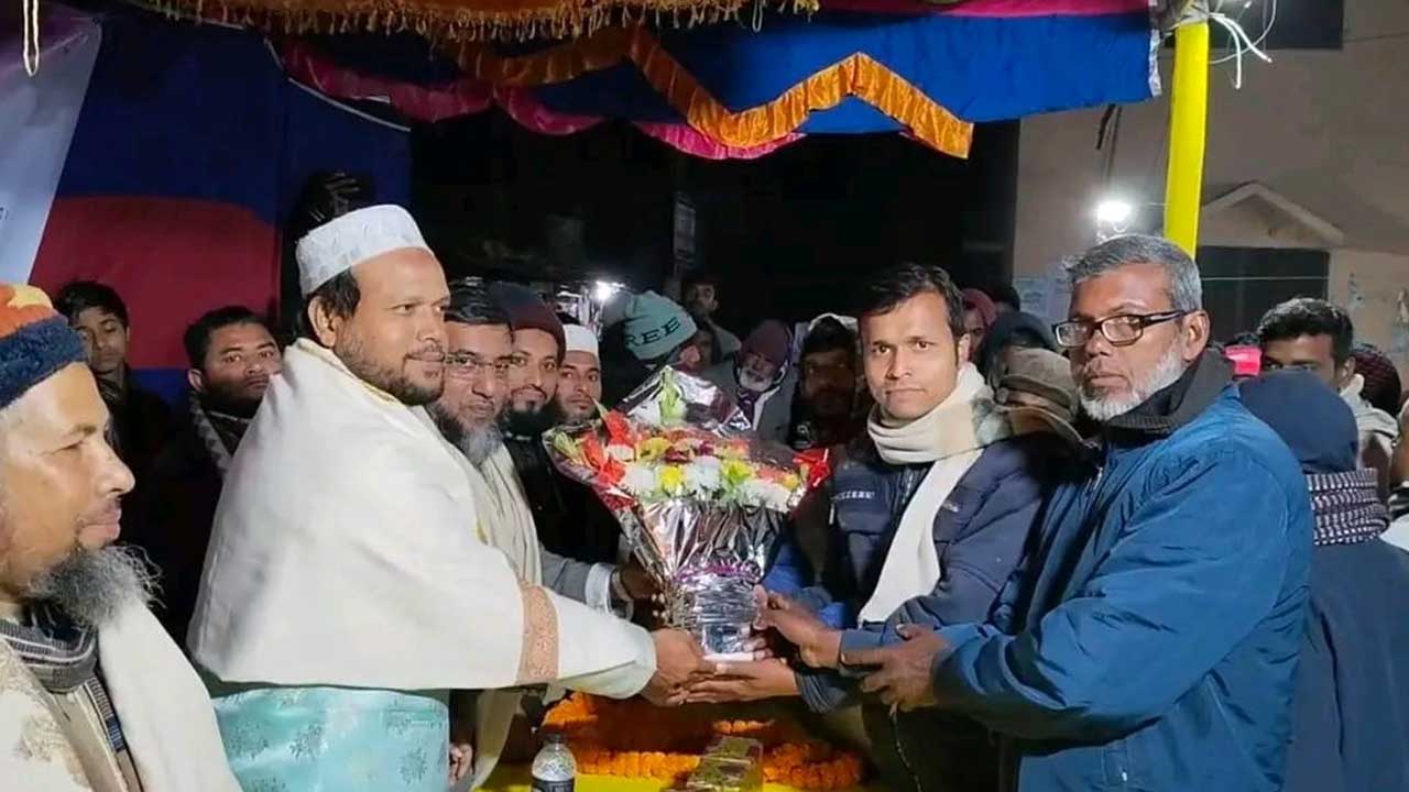 ঝালকাঠিতে জামায়াতে যোগ দিলেন শতাধিক সনাতন ধর্মাবলম্বী