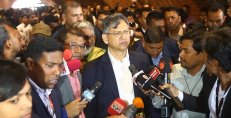 স্বরাষ্ট্র মন্ত্রণালয়ের দায়িত্বে সালাহউদ্দিন আহমদ