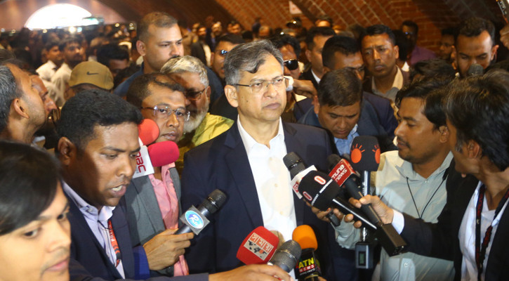 স্বরাষ্ট্র মন্ত্রণালয়ের দায়িত্বে সালাহউদ্দিন আহমদ