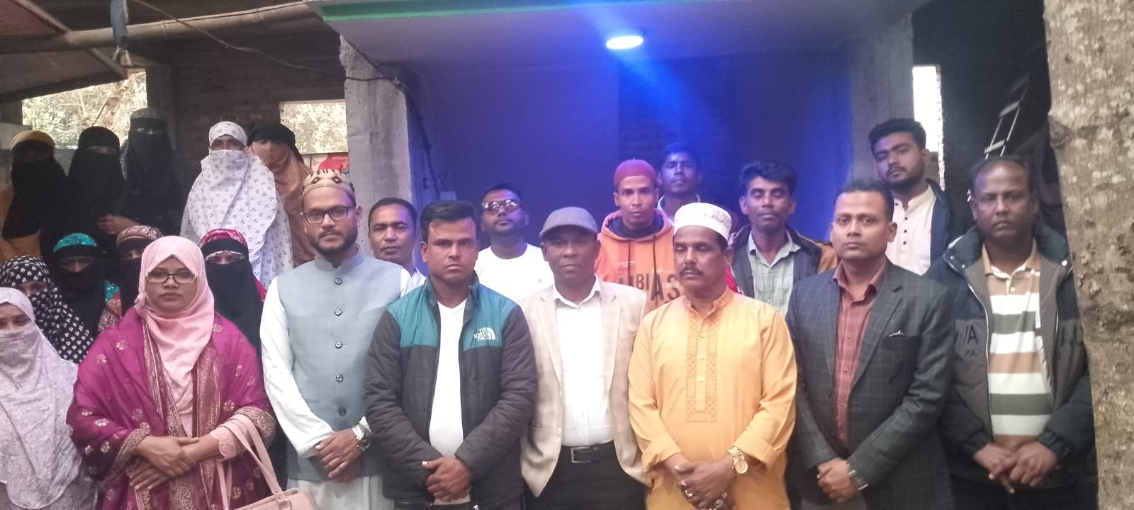 শরীয়তপুরে নুরুজ্জামান বেপারীর উদ্যোগে দোয়া ও মিলাদ মাহফিল অনুষ্ঠিত
