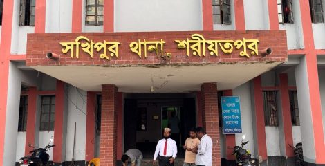 শরীয়তপুরে গরুর দুধ বিক্রি নিয়ে বাকবিতণ্ডার জেরে সংঘর্ষ, আহত ৬