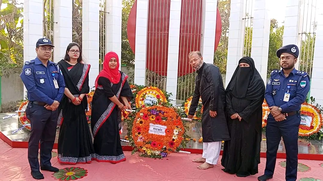 ‎মোংলায় যথাযোগ্য মর্যাদা ও গভীর শ্রদ্ধায় শহীদ দিবস ও আন্তর্জাতিক মাতৃভাষা দিবস পালিত