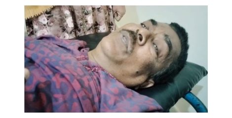 প্রধান শিক্ষকের ওপর সন্ত্রাসী হামলা, ডান হাত ভেঙে হাসপাতালে ভর্তি