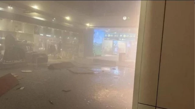দুবাই বিমানবন্দরে ইরানের ক্ষেপণাস্ত্র হামলা, আহত ৪