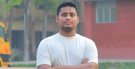 হাসনাত আব্দুল্লাহর দুই শব্দের স্ট্যাটাস: নেটদুনিয়ায় তোলপাড়
