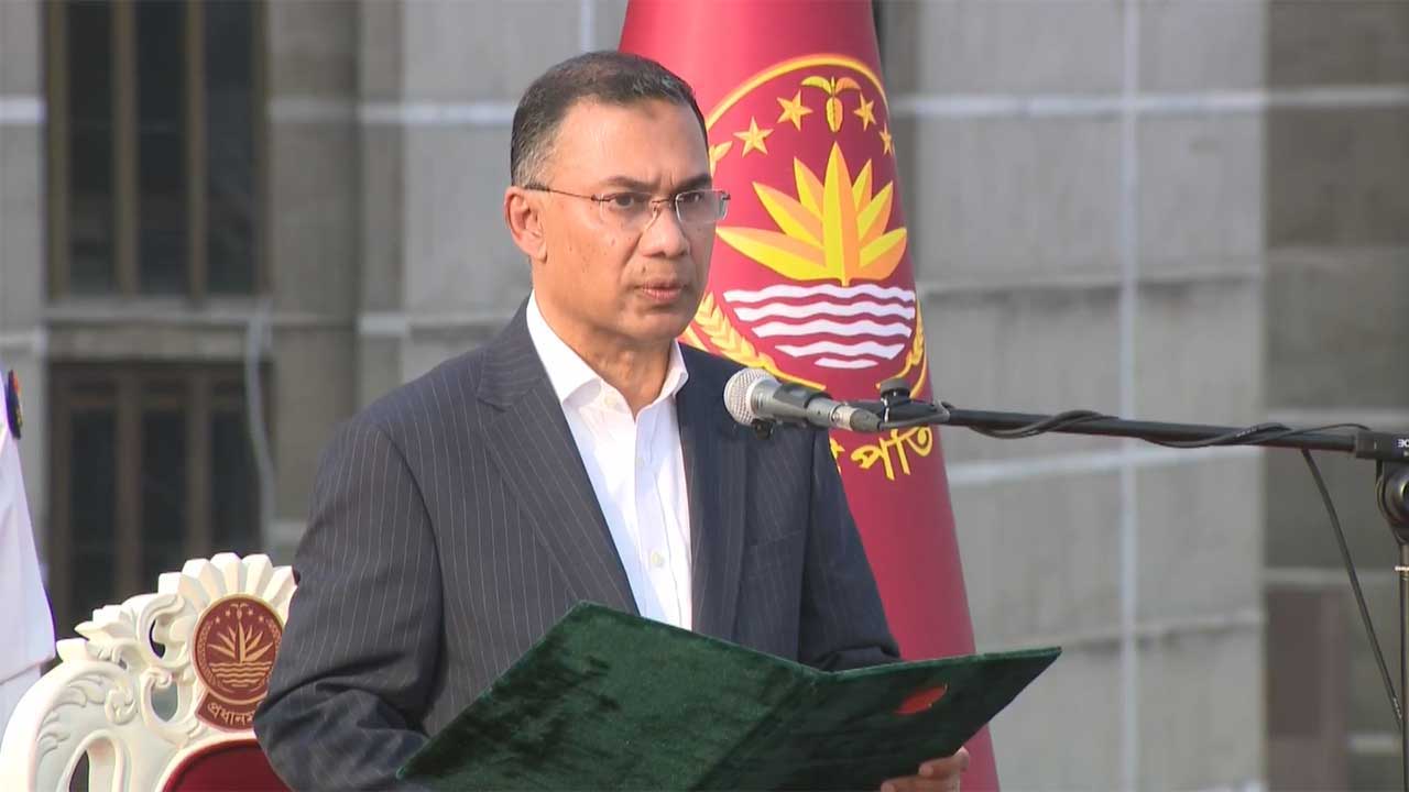 প্রধানমন্ত্রীর বেতন ১ লাখ ১৫ হাজার টাকা, রয়েছে বিশেষ তহবিল ও বিমা সুবিধা