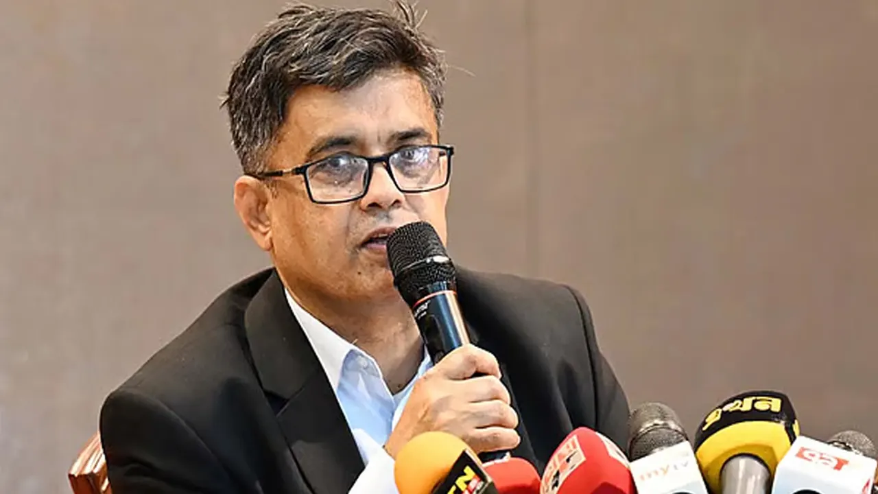 আগামী সোম বা মঙ্গলবারের মধ্যে নতুন সরকারের শপথ: প্রেস সচিব