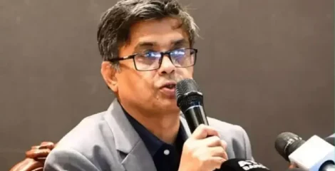 সাংবাদিকতায় ফিরলেন সদ্য সাবেক প্রেস সচিব শফিকুল আলম