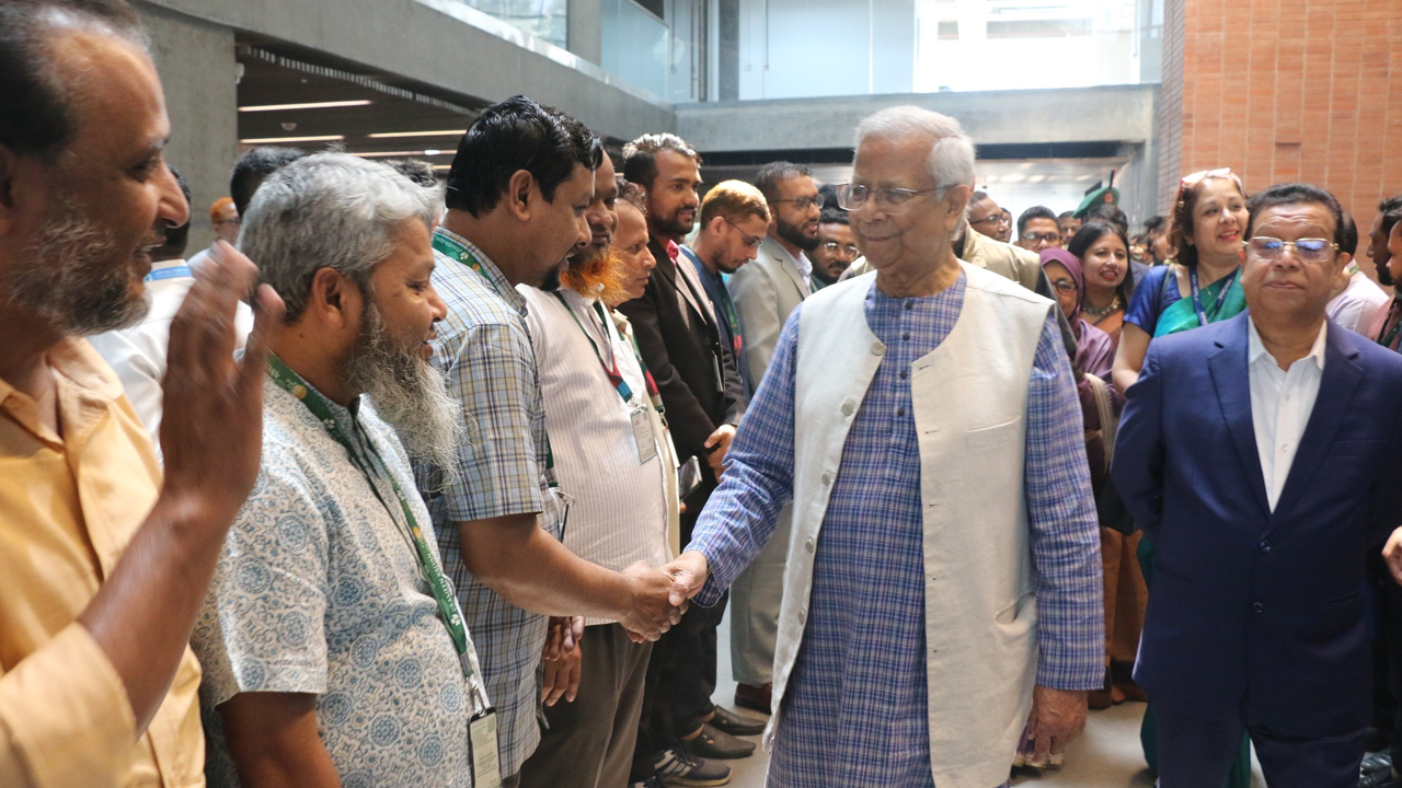 ১৮ মাস পর ইউনূস সেন্টারে ফিরলেন ড. মুহাম্মদ ইউনূস