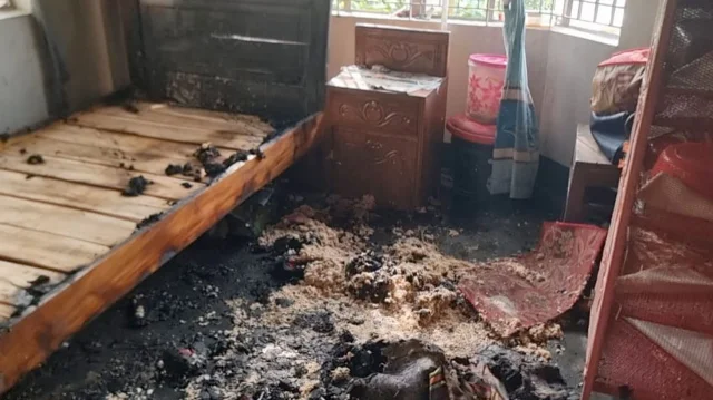 চাঁদপুরে গ্রামীণ ব্যাংক শাখায় পেট্রল বোতল নিক্ষেপ, দুই লাখ টাকার ক্ষতি