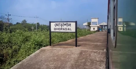 নরসিংদীর ঘোড়াশালে ট্রেনের ধাক্কায় মা-মেয়ের মৃত্যু, রেললাইনে হাঁটার সময় দুর্ঘটনা