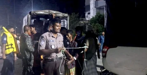 পদ্মায় মা ইলিশ রক্ষায় অভিযান: শরীয়তপুরে ১০ জেলের বিনাশ্রম কারাদণ্ড