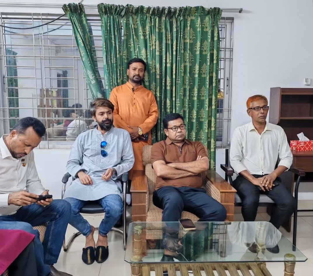 মনির খানের সঙ্গে শরীয়তপুর জাসাস নেতাদের মতবিনিময়