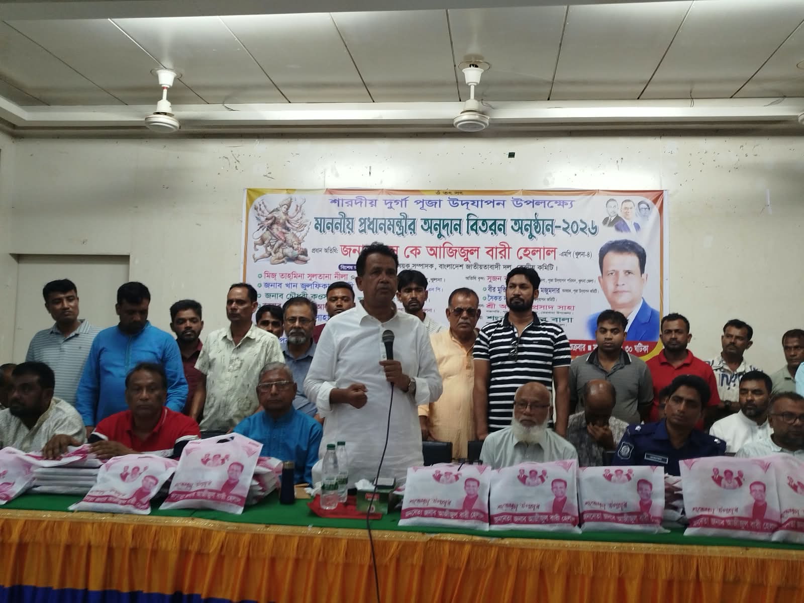 ‘হিন্দু ভাই-বোনেরা নির্ভয়ে পূজা করবেন, নিরাপত্তার দায়িত্ব আমার’: এমপি আজিজুল বারী হেলাল
