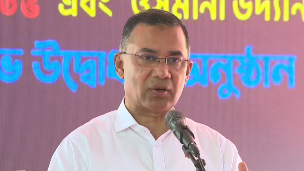 “ফজরের পর ঝাড়ু দেওয়া এখন আর দেখা যায় না”: বিরোধীদলের উদ্দেশে প্রধানমন্ত্রী