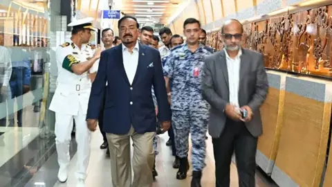 আইপিইউ সম্মেলনে যোগ দিতে তানজানিয়ার পথে স্পিকার