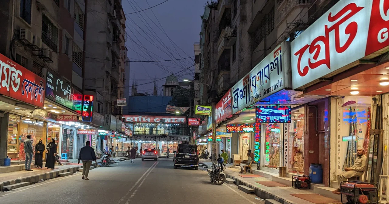 দুর্গাপূজায় রাত ১০টা পর্যন্ত দোকান খোলা রাখার দাবি ব্যবসায়ীদের