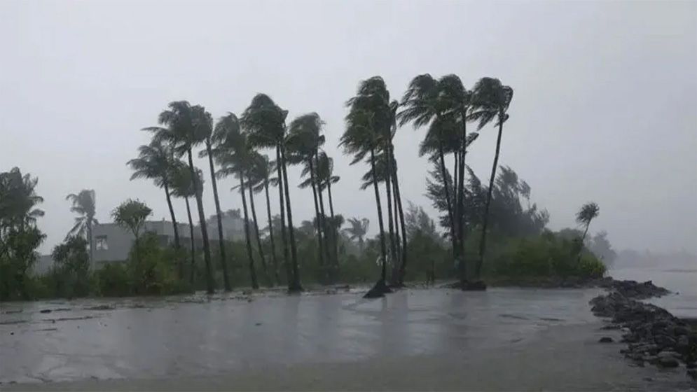 অর্ণবের প্রভাবে টানা ৫ দিন বৃষ্টির আভাস, ৮ বিভাগে সতর্কতা