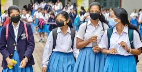 পশ্চিমবঙ্গের স্কুলের সিলেবাসে বড় পরিবর্তন, বাদ পড়ছে ‘আব্বা-আম্মু’, কমছে মুঘল ইতিহাস