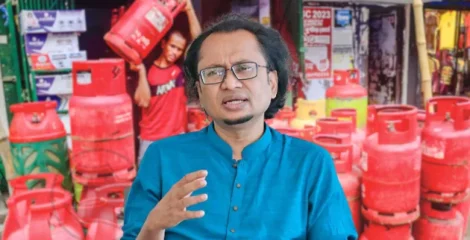 নির্ধারিত দামে এলপিজি বিক্রি নিশ্চিত করতে ডিসিদের নজরদারি বাড়ানোর নির্দেশ