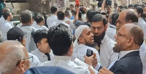 আখতারুজ্জামানের জামিন নামঞ্জুর, আদালতে আইনজীবীদের হট্টগোল-ধাক্কাধাক্কি