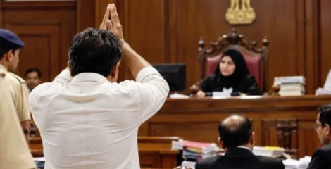 হিজাব পরা বিচারককে দেখে আদালতে ‘জয় শ্রীরাম’ স্লোগান, বিতর্ক